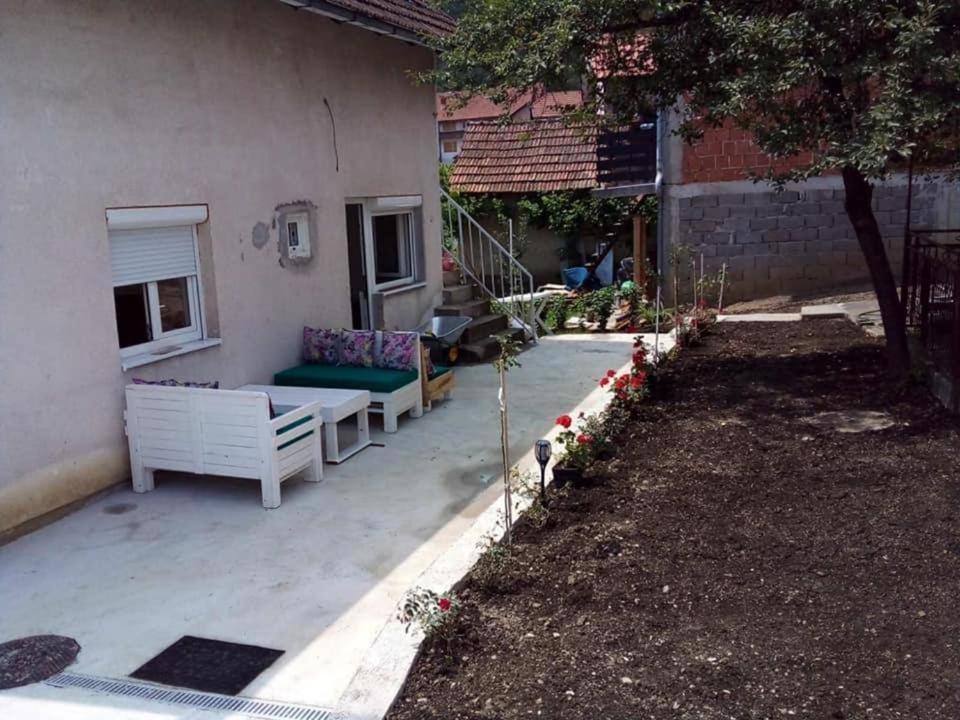 Apartmani U Guci Guča Esterno foto